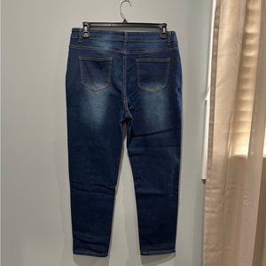 Dark wash skinny jeans